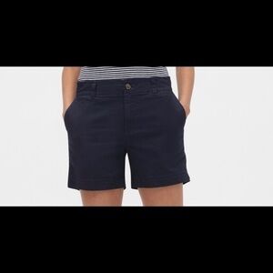 Gap Navy Khaki Boyfriend short 5 inch inse…